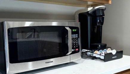 Pristine Walkable Downtown 2BR Apartment - Foto 2