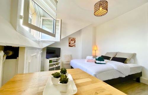 Le Mans - Au Calme - Stationnement Facile - Proche Centre Ville et Gare - Foto 4