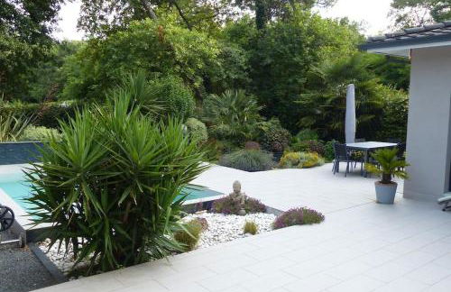 Villa standing piscine privée en écrin de verdure - Foto 30