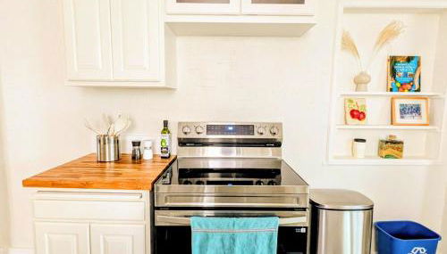 Elegant Linden Hills Home Family-Friendly Walk to Lake - Foto 3