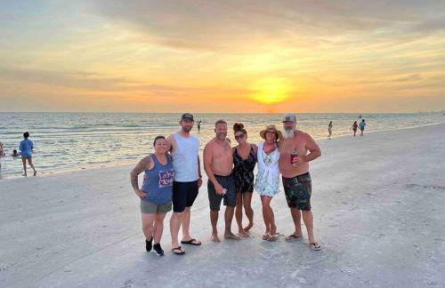 Beachfront Condo On Quiet Treasure Island- 1 Bed - Photo 18