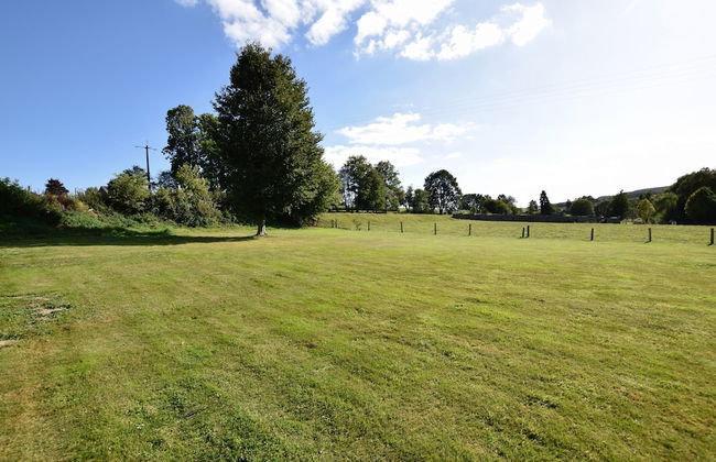 Charming Holiday Home in Sainte-ode With Terrace - Foto 16