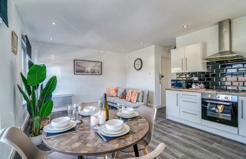 Budget 1-Bed Flat in Manchester - Photo 5