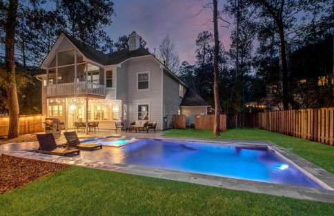 Luxury Mansion Dream Home - 6 Bed Pool Grill - Photo 39