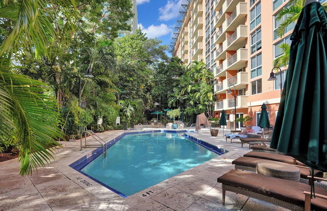 Relaxing Condo with Free Parking - Foto 24