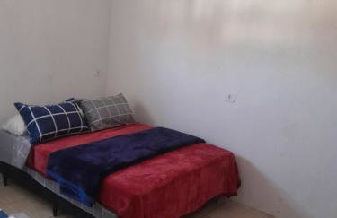 Suíte e cozinha, entrada compartilhada - Foto 18