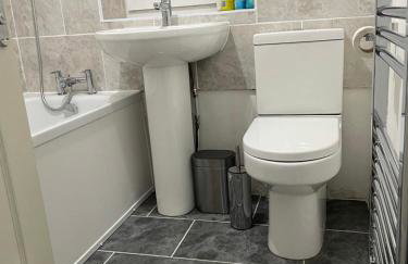 Potters Lodge, Oldham, Manchester by Edl Ventures Ltd - Foto 14