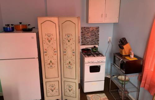 Break Side Studio #5 apts - Photo 7