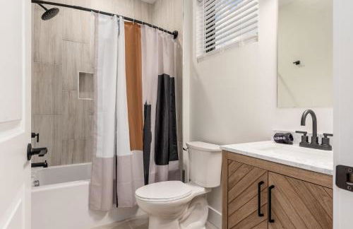 Stylish 4BR in Merion Village PD - Foto 37