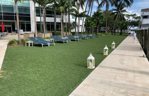 Ocean Breeze Condo - Intracostal and Ocean views at GalleryOne - Foto 17