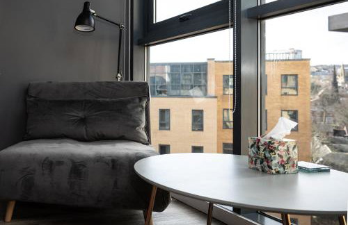 Deluxe City Centre Studio Apartment with Balcony & City Views - FREE WIFI NETFLIX, GYM ACCESS - WESTONE - Photo 34