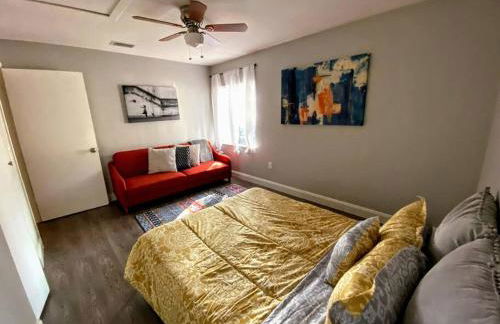 Cute downtown home by Depot Park - Foto 35