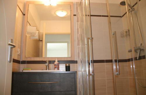 T2 moderne avec terrasse proche de la plage - Foto 12