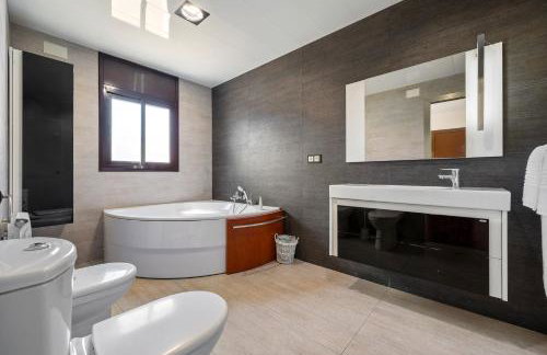 La Mediterranea Village - Photo 9