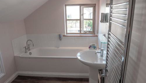 By the River - Foto 5