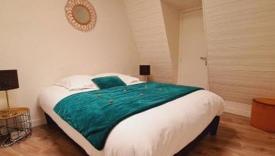 Duplex au cœur de Deauville avec vue imprenable et parking privé - Photo 5