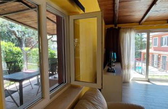 IL CICLAMINO POOL FOR YOUR SOLE USE BIG IN-GROUND - 70m2 house & 300m2 outdoor, child & pet friendly, 10 minutes drive to Montebello Station connecting to Rome centre in 20 minutes, 3 minutes drive to supermarket -4 language warm guest care - Foto 24