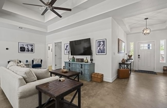 Luxury Retreat for 28 Terracotta Bliss Getaway - Photo 39