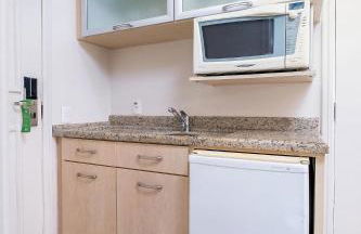 Estúdios Modernos em Resort pé na areia - Jurerê Beach Village JBVJR - Foto 45