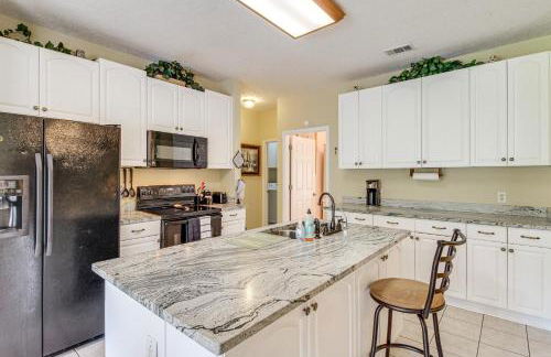 Spacious Richmond Hill Hideaway with Deck! - Foto 8