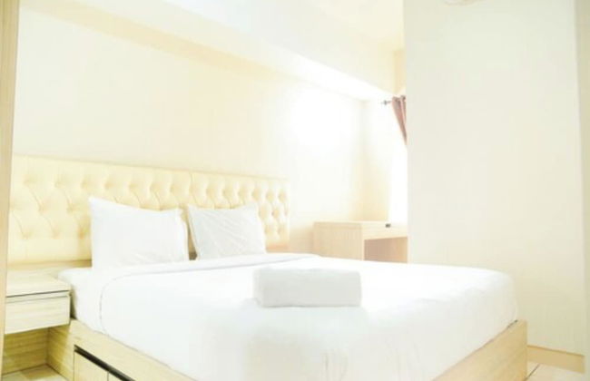 Comfortable 2BR Springlake Summarecon Apartment - Photo 9