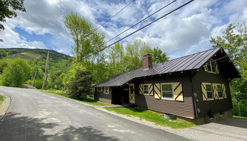 23SR Traditional Austrian Chalet at the base of Cannon Ski Area in Franconia Notch - Foto 3