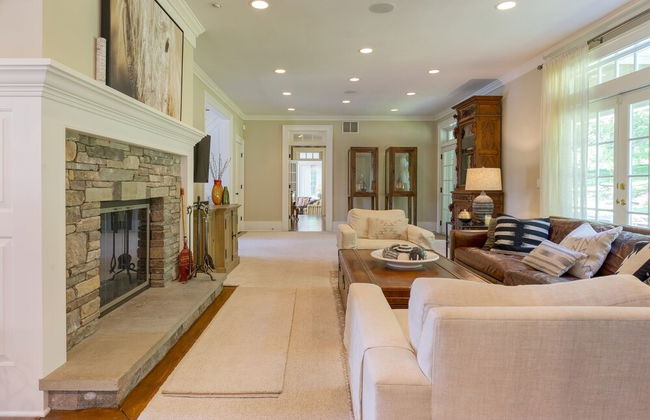 Sunny Pond by Avantstay Secluded Estate w a Private Pond Gym Movie Theater - Foto 12