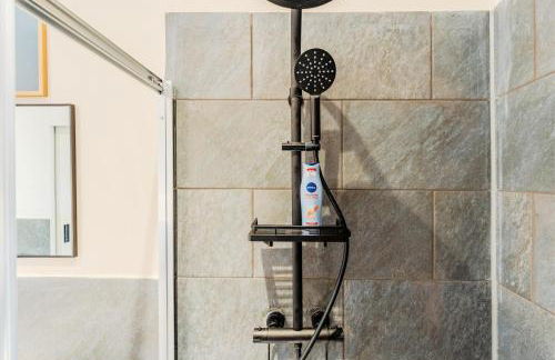 Heavenly flat in Berlin self check in - Foto 19