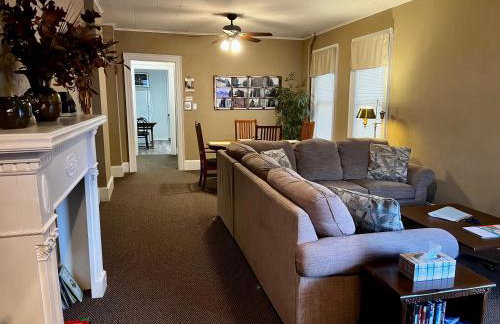 Great Gorge Guesthouse - Walk to the Falls, the Casino and all Downtown Restaurants - Across from the Aquarium - Foto 2