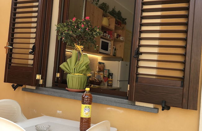 Adriana Casa Vacanze Holiday Tours In Sicily, wi fi, Parking Free, Near sea - Foto 1