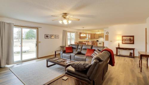 Henderson Home with Patio 1 Mi to Norfork Lake - Foto 4