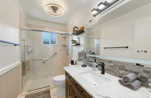 Pine Nest Retreat Saloon and Scenic Views - Foto 17