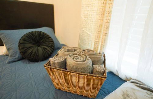 Modern Luxe Retreat -Heart of Chesterfield - Foto 15