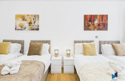 Modern 4BR House, Spacious, Garden, Free Parking - Foto 30