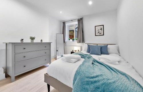 Urban Hideaway, Private Garden, 2 Mins to Station - Foto 6