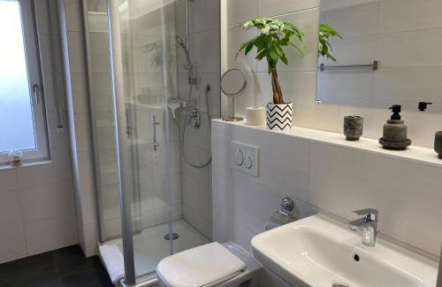 RR - Tiny Apartment - Parking - Kitchen - WIFI - Foto 11