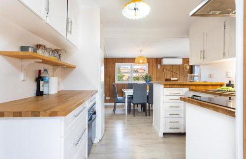 Chalet con Jardin y Barbacoa en el Centro de La Laguna - Foto 17