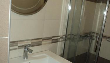 Violeta Apartments - Foto 5, Shower