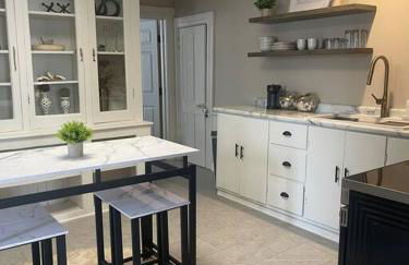 Fancy Homes Manistee B with Lake View! - Foto 27