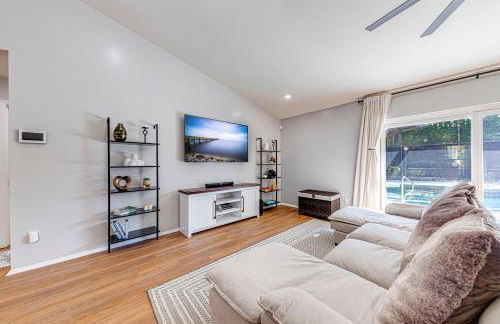 Beautiful home, centrally located to Parks with Pool - Foto 4