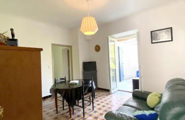 Maison charmante à Orgnac-l'Aven avec piscine partagée. - Photo 33