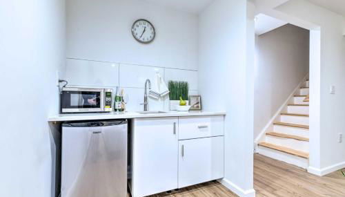 Updated Landover Apartment - WFH Friendly! - Foto 2