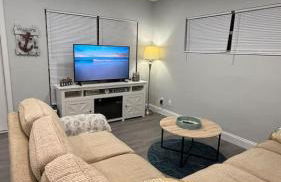 Dolphin Cove 1 block from the Beach - Foto 3