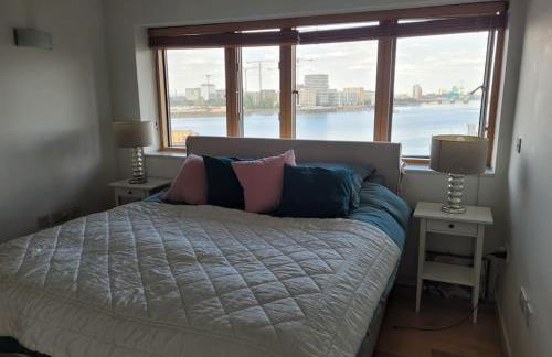 Stunning 3 Double Bedroom Apt in Greenwich near O2 - Foto 9