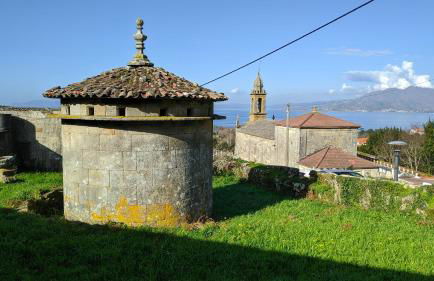 Muros sobre el puerto - Photo 39