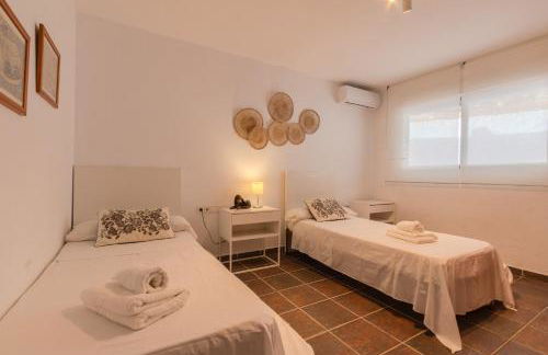 The Ocean Retreat - Beach Villa 30m next to the sea - Photo 15