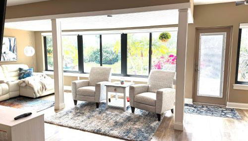 Sarasota Charm - Photo 2