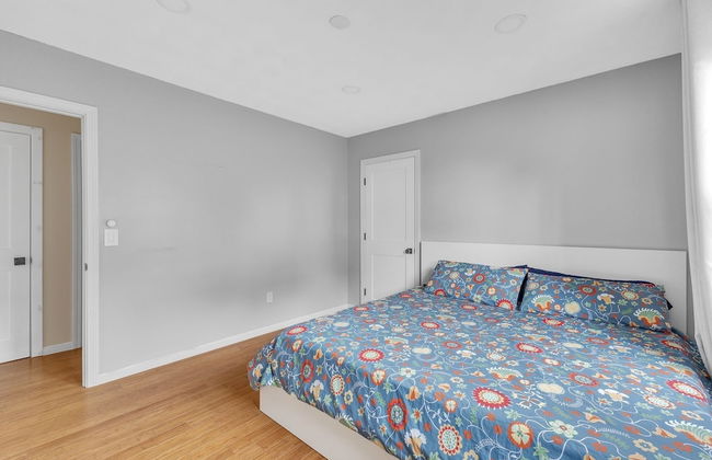 Minimal Modern Home Getaway 4 Bedroom Home - Foto 3