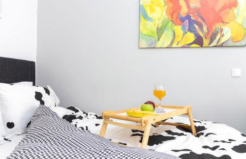 C3 Modern Spartan Apartment - Foto 8