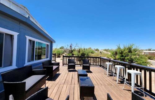 Modern Cabin with Arcade, Foosball Table and Fire Pit in Meadview, Arizona - Foto 45